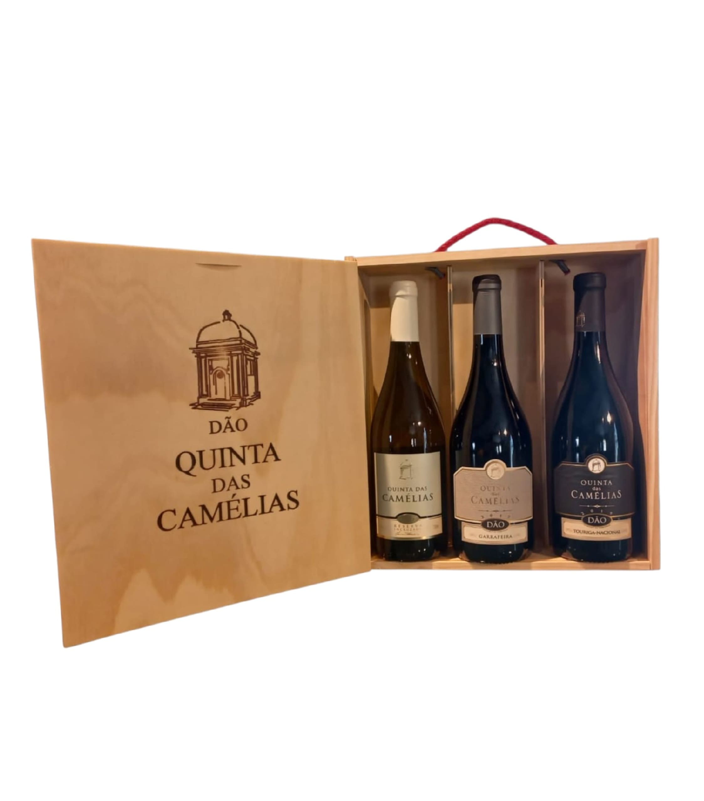 conjunto-madeira-vinho-maduro-quinta-das-camelias-dao-reserva-tinto-touriga-nacional-garrafeira-garrafeira-silva-sergius